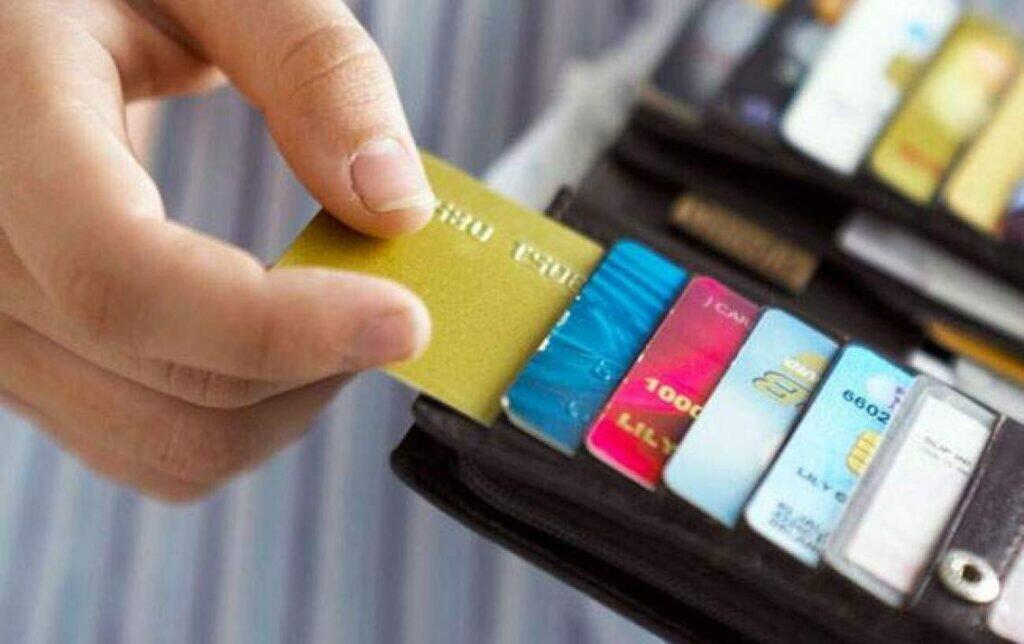 lợi ích thanh toán tiền điện bằn thẻ tín dụng