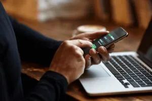 cách chuyển tiền vào tài khoản người khác an toàn