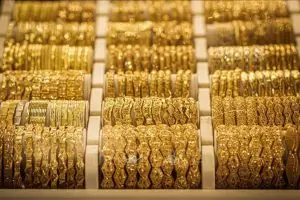 Giá vàng ngày 24/3: Giá vàng trong nước quanh ngưỡng 69 triệu đồng/lượng