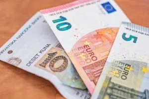 Giá ngoại tệ ngày 8/7: Đồng Euro chứng kiến sự giảm giá