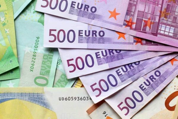 Giá ngoại tệ ngày 2/8: Đồng Euro được điều chỉnh tăng