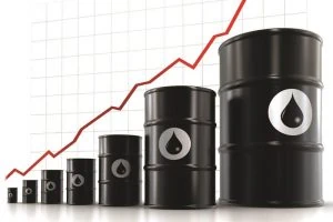 Giá xăng dầu ngày 19/8: Dầu thô bật tăng