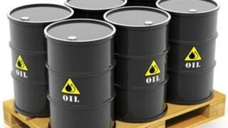 Giá xăng dầu ngày 10/11: Tiếp tục trượt dài