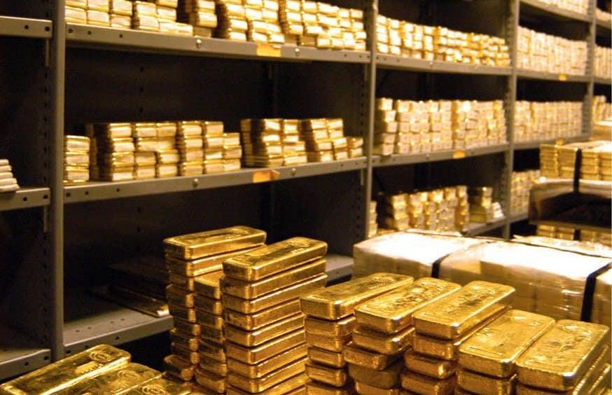 Các ngân hàng trung ương tiếp tục dự trữ vàng