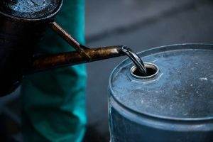 Giá xăng dầu ngày 3/1: Giá dầu thô tăng nhẹ