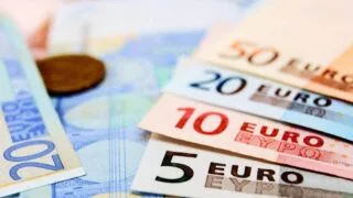 downloaded dong euro la gi 1 1024x681 64c88181a32f1