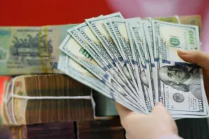ban ngoai te de on dinh vnd