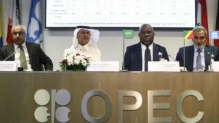 opec thuong xung dot ve cach san xuat dau