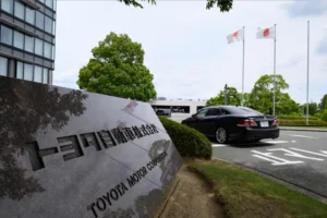 toyota dung ban 3 mau xe