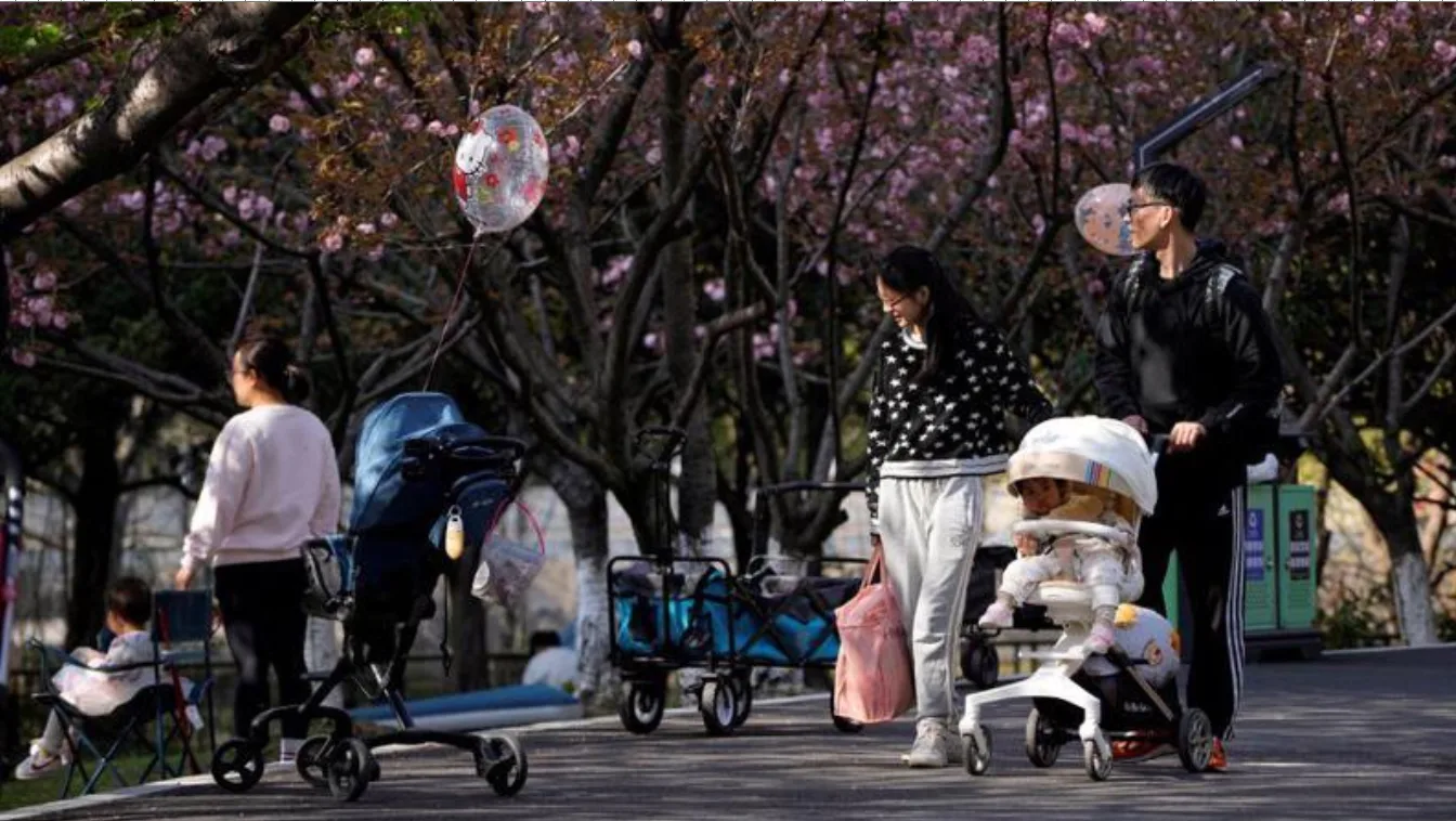 Tokyo miễn phí dịch vụ trông trẻ là con đầu lòng từ tháng 9/2025 1 dich vu trong tre nhat ban