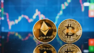 gia btc va uth