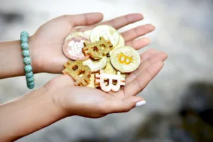 nguoi uc dau tu vao tien dien tu ngay cang nhieu