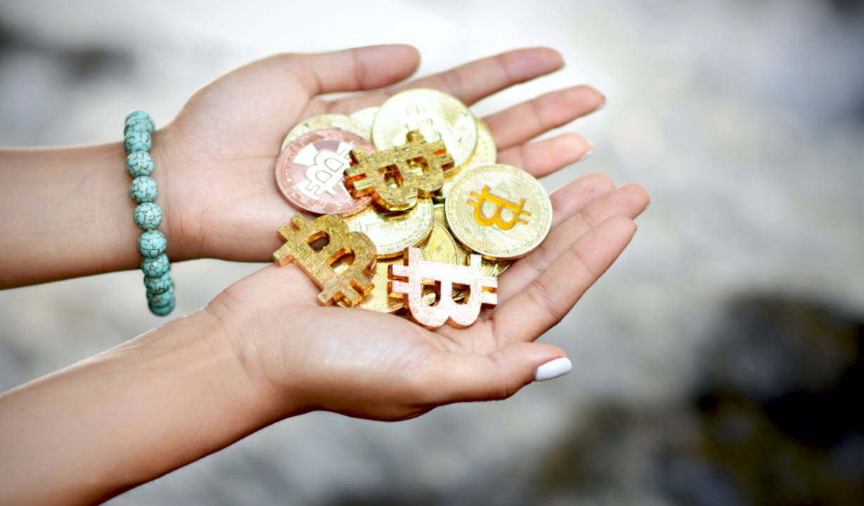 Nhiều người Úc tin rằng tiền điện tử sẽ vượt qua đồng đô la 2 nguoi uc dau tu vao tien dien tu ngay cang nhieu
