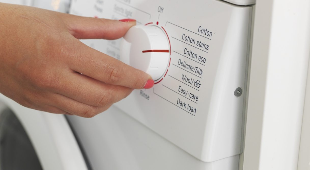 5 mẹo giúp người Úc giảm hóa đơn tiền điện trong mùa hè 2 hoa don tien dien uc