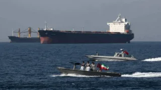 iran de doa dong cua eo bien hormuz