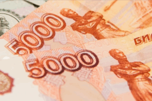 Tại sao đồng rúp Nga lại tăng vượt trội và điều đó có ý nghĩa gì? 6 rup nga tang vuot troi